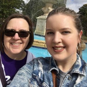 Meet your Posher, Emily